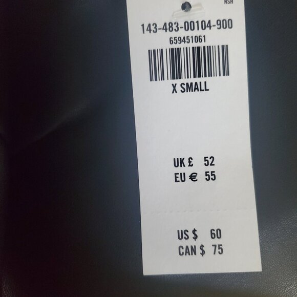 NEW! The A&F Scarlett Vegan Leather Mini Skort Skirt Pleather SZ XS Shorts CUTE! - Picture 4 of 4